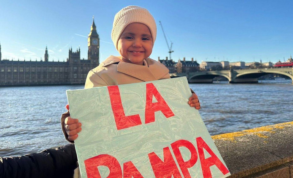 Ambar vuelve al país tras su trasplante