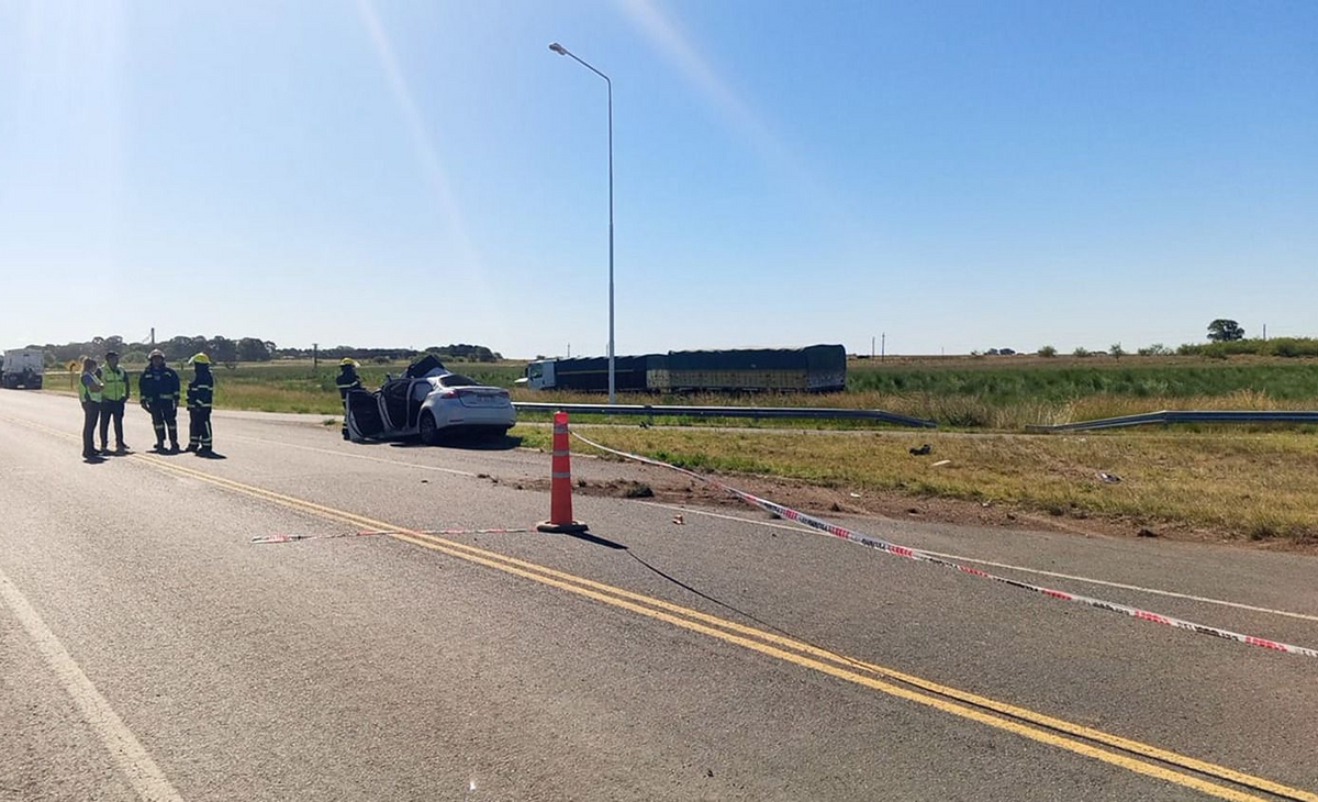 Un hombre murió al chocar con un camión en el cruce de las rutas 7 y 10