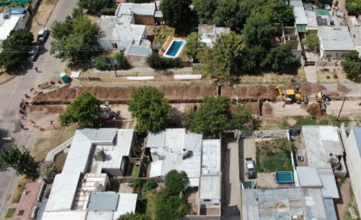 Continúan las obras de saneamiento en Santa Rosa